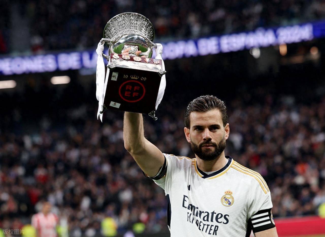 包含今晚国王杯传出新动向；尤文图斯队长鼓劲；管理层表态：赛场秩序良好；轮换策略成焦点的词条