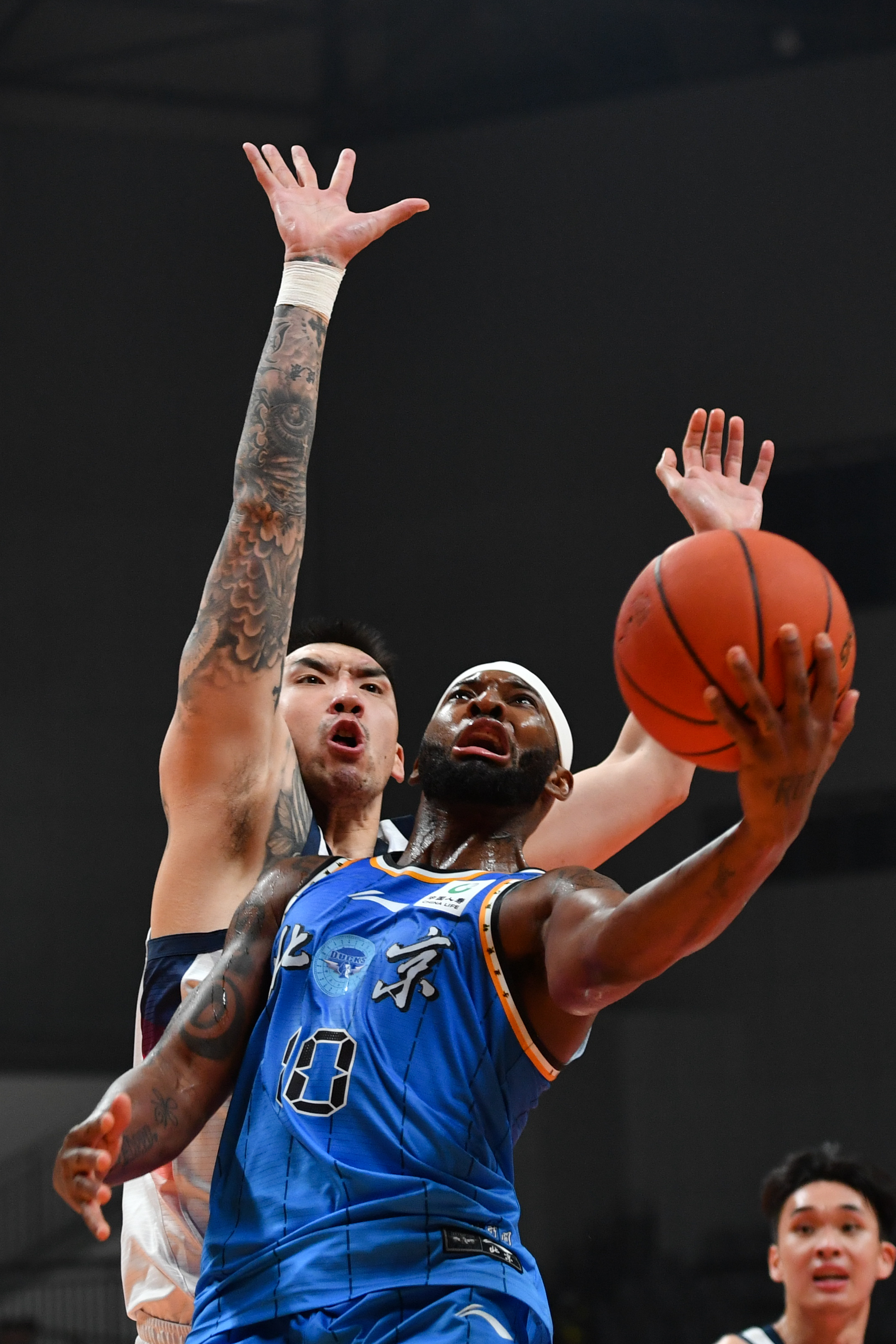 山东男篮训练开放日；今晚迎来里程碑引欢呼；CBA季后赛在即；临场指挥获称赞的简单介绍-体育竞猜